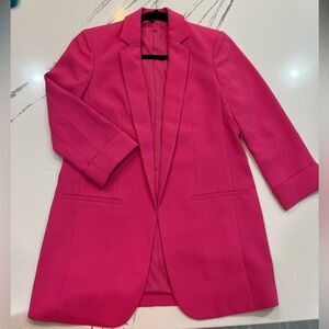 Pink Express Blazer. 3/4 sleeves.
Worn once